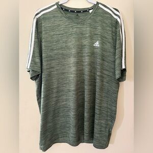 ADIDAS PRIME GREEN AERO READY Men’s Short Sleeve V Neck Shirt. Size. 2XL